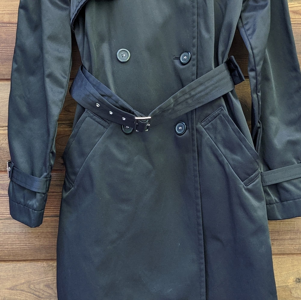 Express woman's nylon belted french coat, looks NWOT - Picture 5 of 12